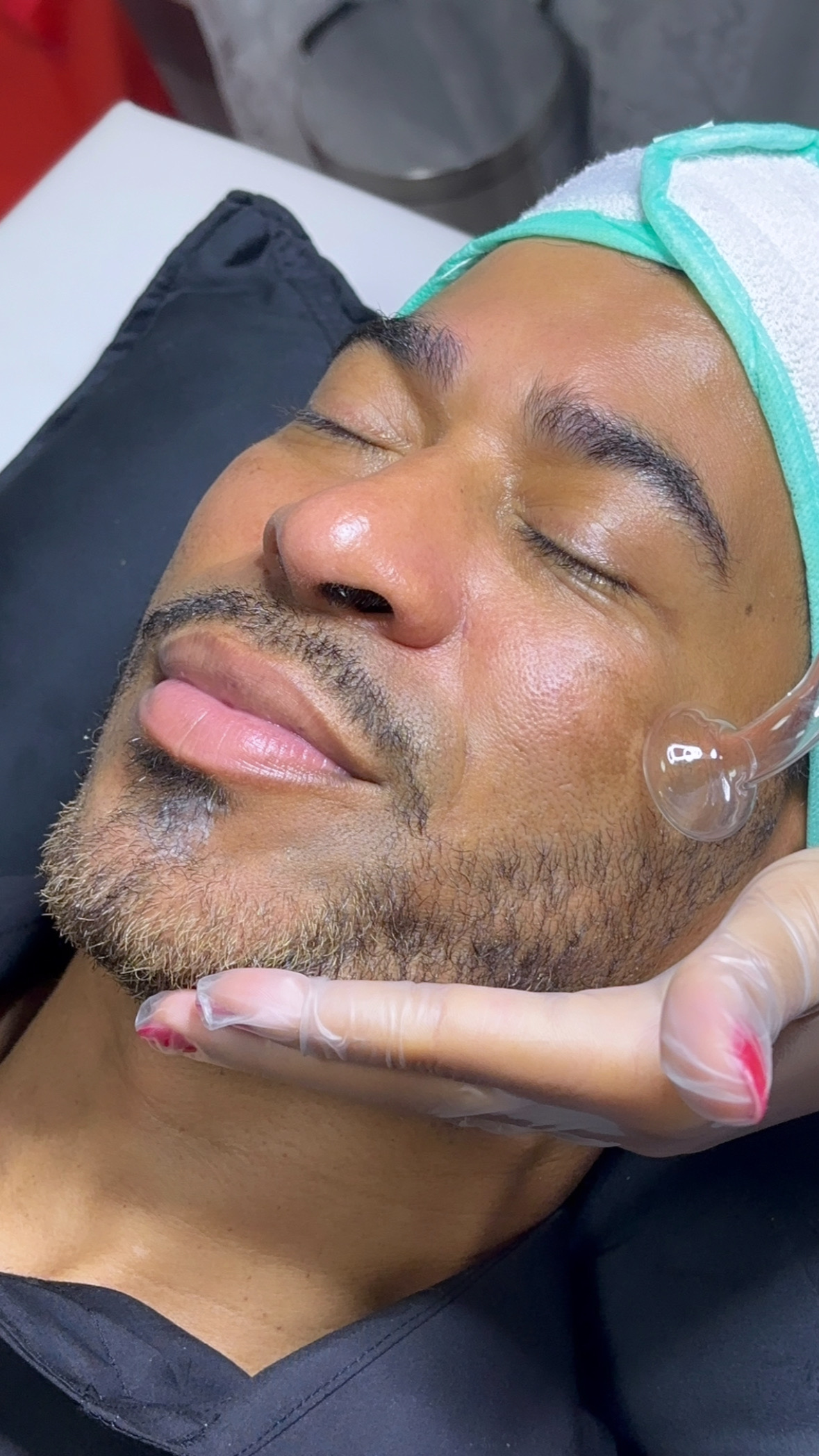 Tratamento facial Studio Fortunato